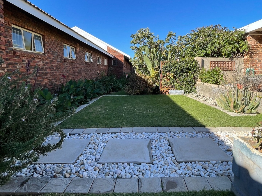 1 Bedroom Property for Sale in Oudorp North West